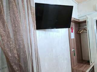 Гостиница Бархат Ижевск Улучшенный двухместный номер с 1 кроватью-4